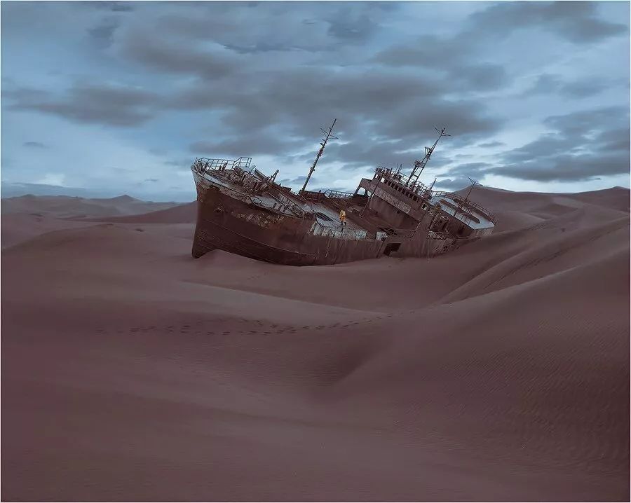 宇宙的第七个起源：沙漠里的一条船-零度空间